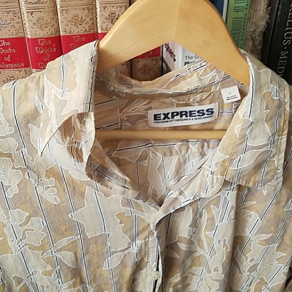 Circa 1990 Badass Express button down - Picture 7 of 7
